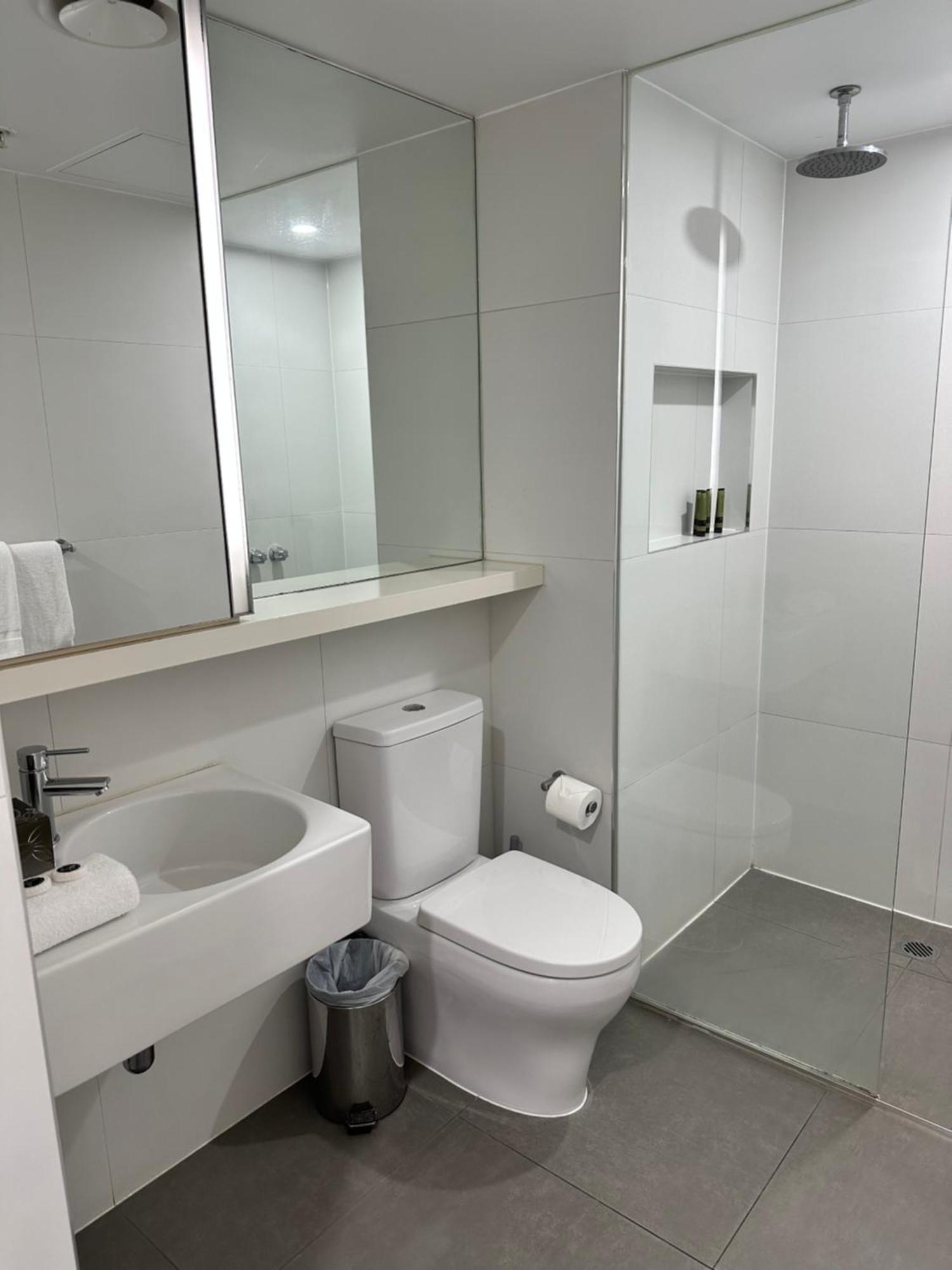 Adele Apartment Hotel East Melbourne Ngoại thất bức ảnh